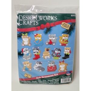 NIP Design Works Crafts Felt Christmas Ornament Kit Cat Crazy 5314